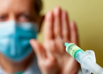 Pengacara:  Atasan Anda Tidak Berhak Memaksa Anda untuk Divaksinasi