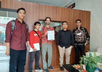 Press Release: WNA bersama seorang WNI lakukan somasi kepada Menkes untuk segera menghentikan vaksinasi Covid19